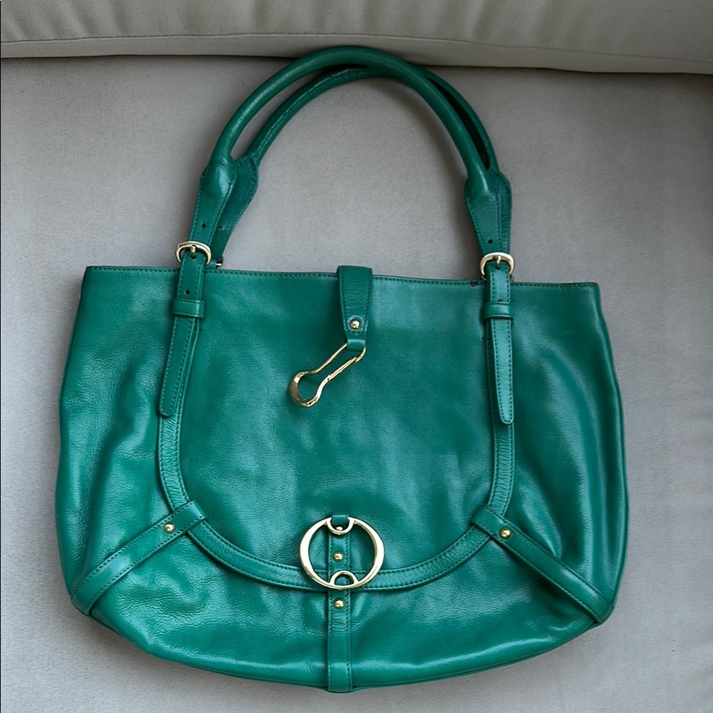 Elegant Green Leather Tote Bag